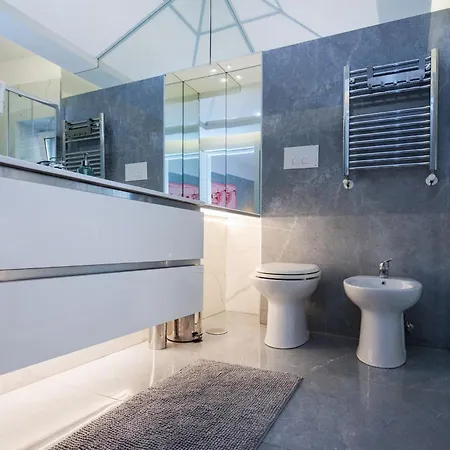 Colosseum View شقة