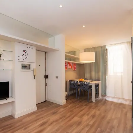 شقة Colosseum View روما