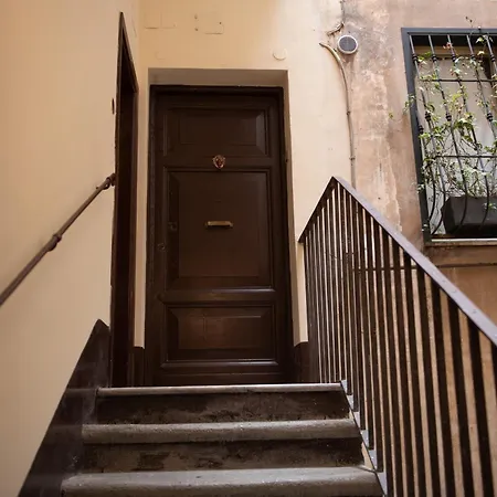 アパート Colosseum View